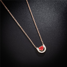 日韩国简约红色爱心项链女 钛钢玫瑰金半圆满钻锁骨链生日礼物