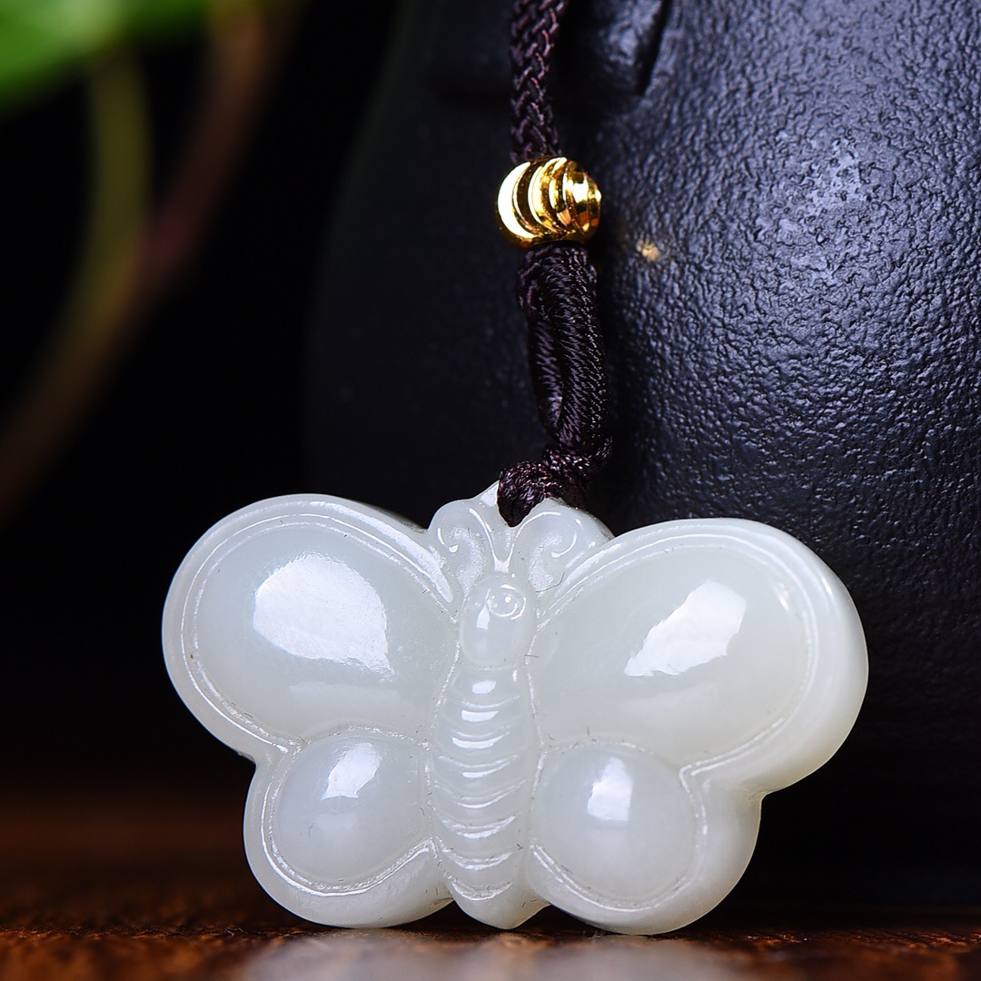 保真新疆和田玉蝴蝶吊坠男女款白玉蝴蝶挂件时尚毛衣链厂家直供