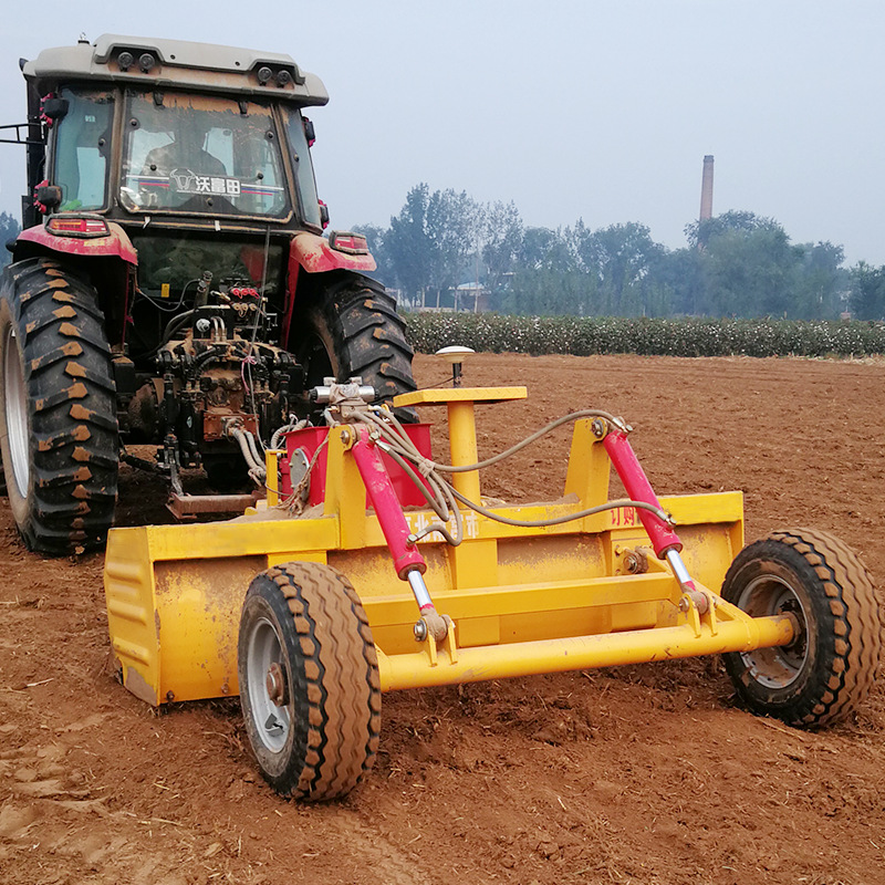 卫星激光平地机 拖拉机牵引平地仪 土地平整开荒设备黄土地刮平机