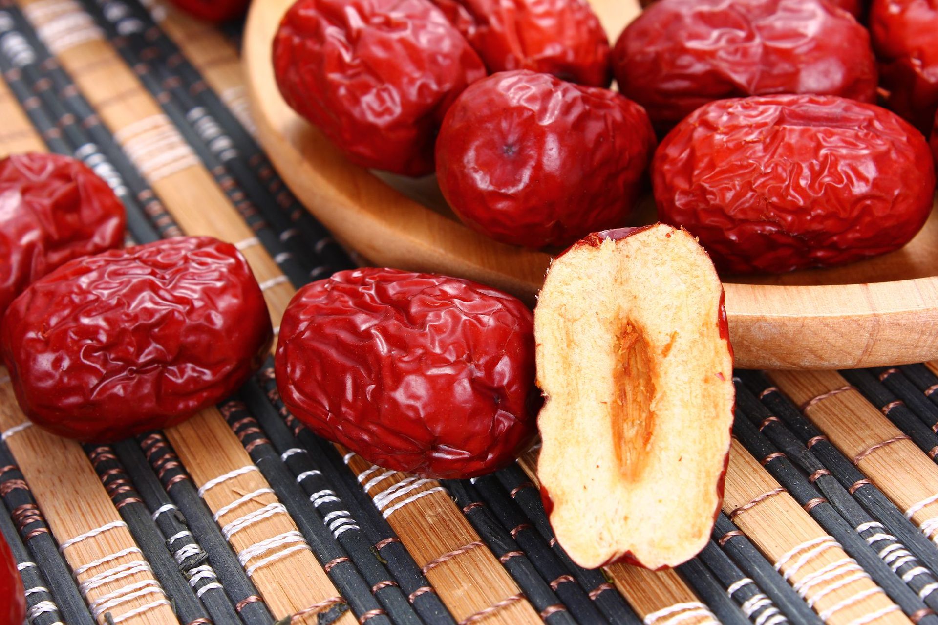 新疆小红枣若羌灰枣500g袋装开袋即食休闲食品办公室零食