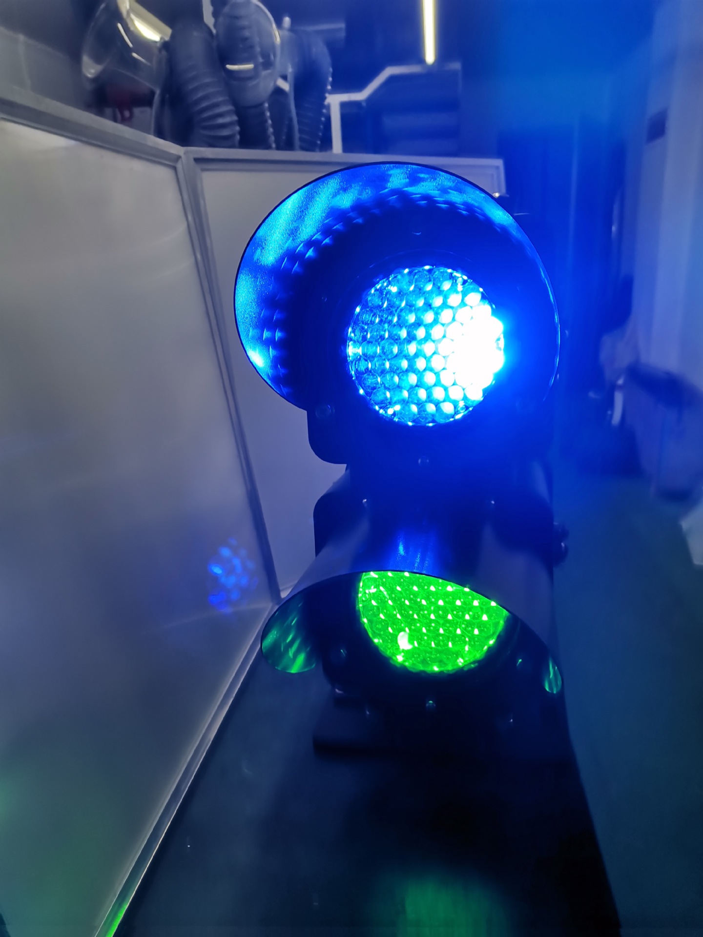 矮型二显示led组合式铝合金信号机铁标兼容最大尺寸250基础205