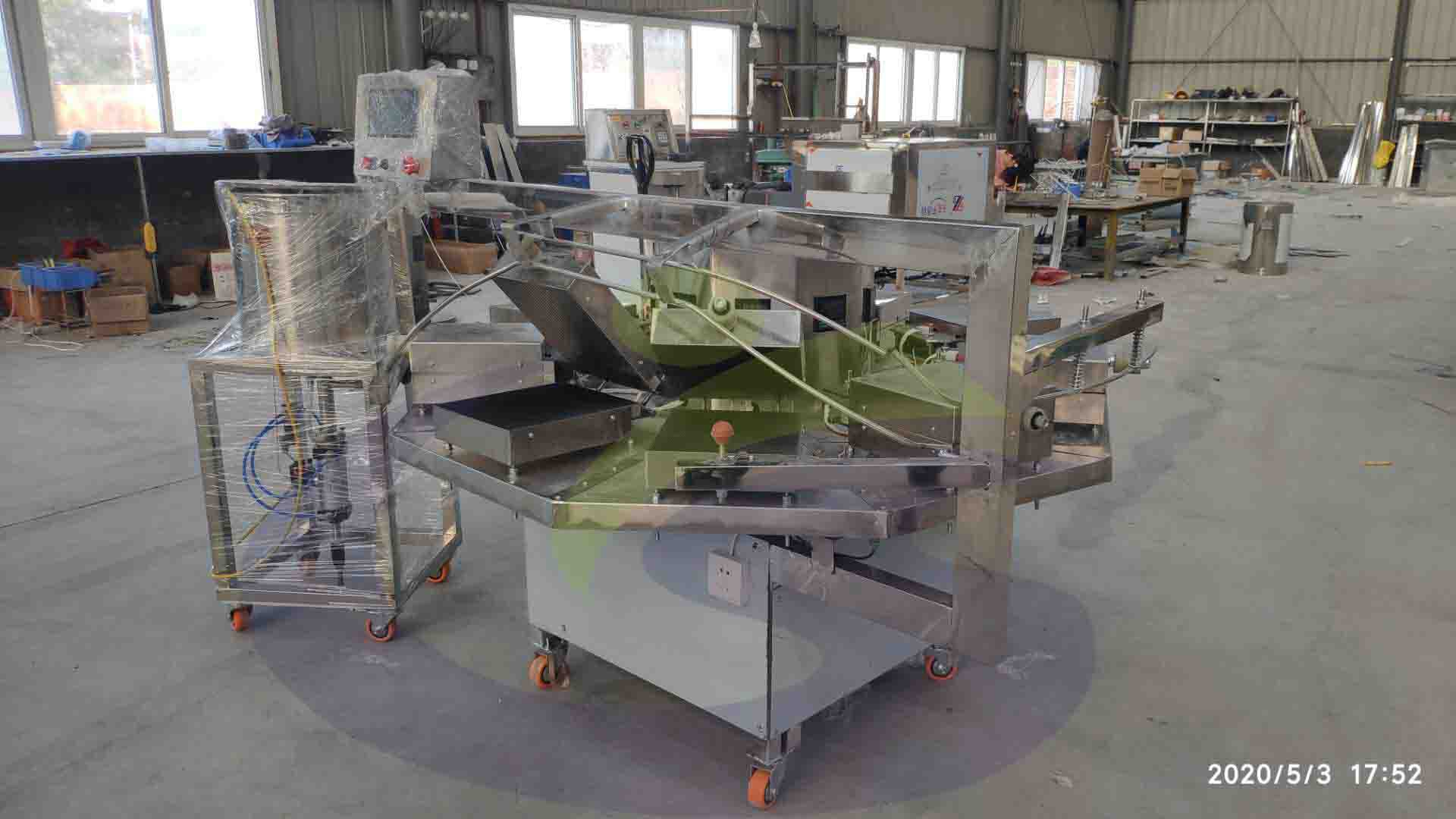 大米嘎巴制作机器 15模自动旋转蛋卷机多少钱 国铂厂家生产直发