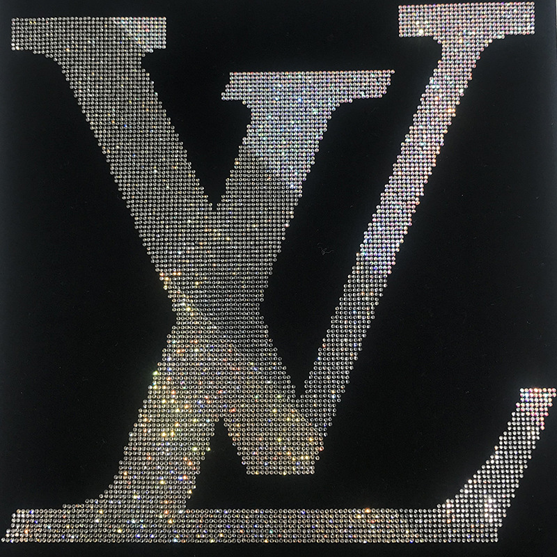 供应新款潮牌时尚烫钻烫图字母图案 服装加工厂支持定制