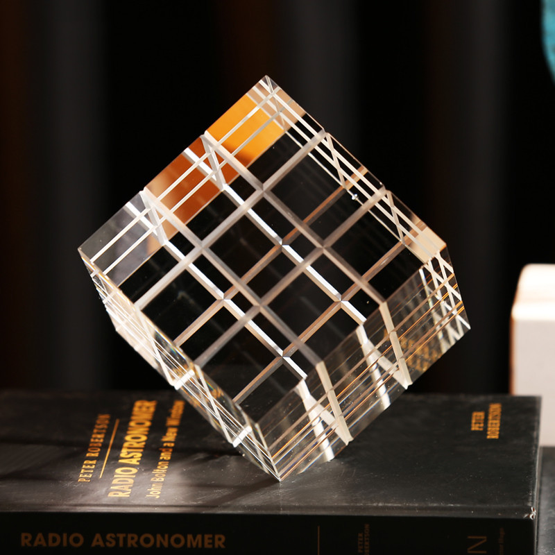 北欧轻奢水晶魔方摆件客厅书房办公室桌面创意样板间家居软装饰品