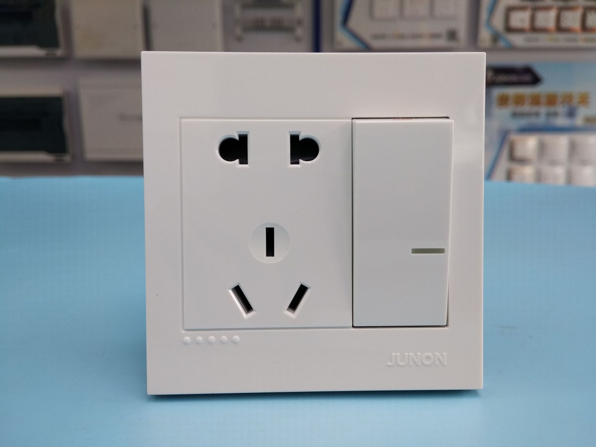 俊朗黑白系列墙壁86型开关插座面板五孔门铃10a三极插座带开关