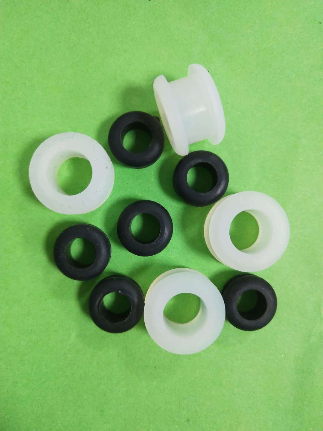 环保阻燃通孔护线圈 出线环 橡胶护套 护线环 过线圈 电线保护圈