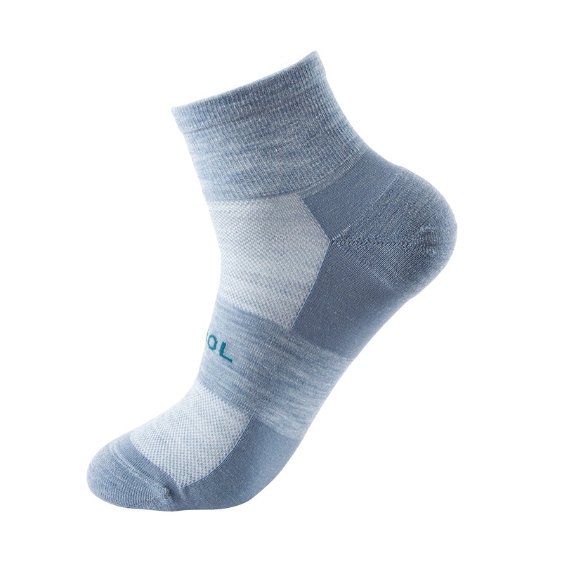2022 Merino Wool Short Tube Socks for Running Breathable Wicking Soft and Comfortable for Men and Women Athletic Socks Wholesale