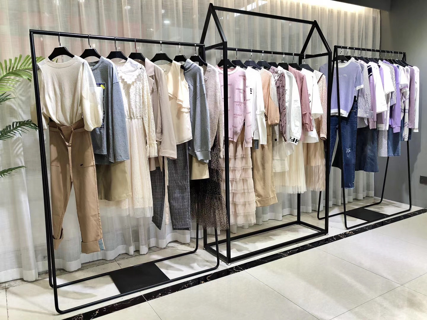 库存尾货走份批发 时尚潮牌紫淑女装20新款 三标齐全品牌折扣女装