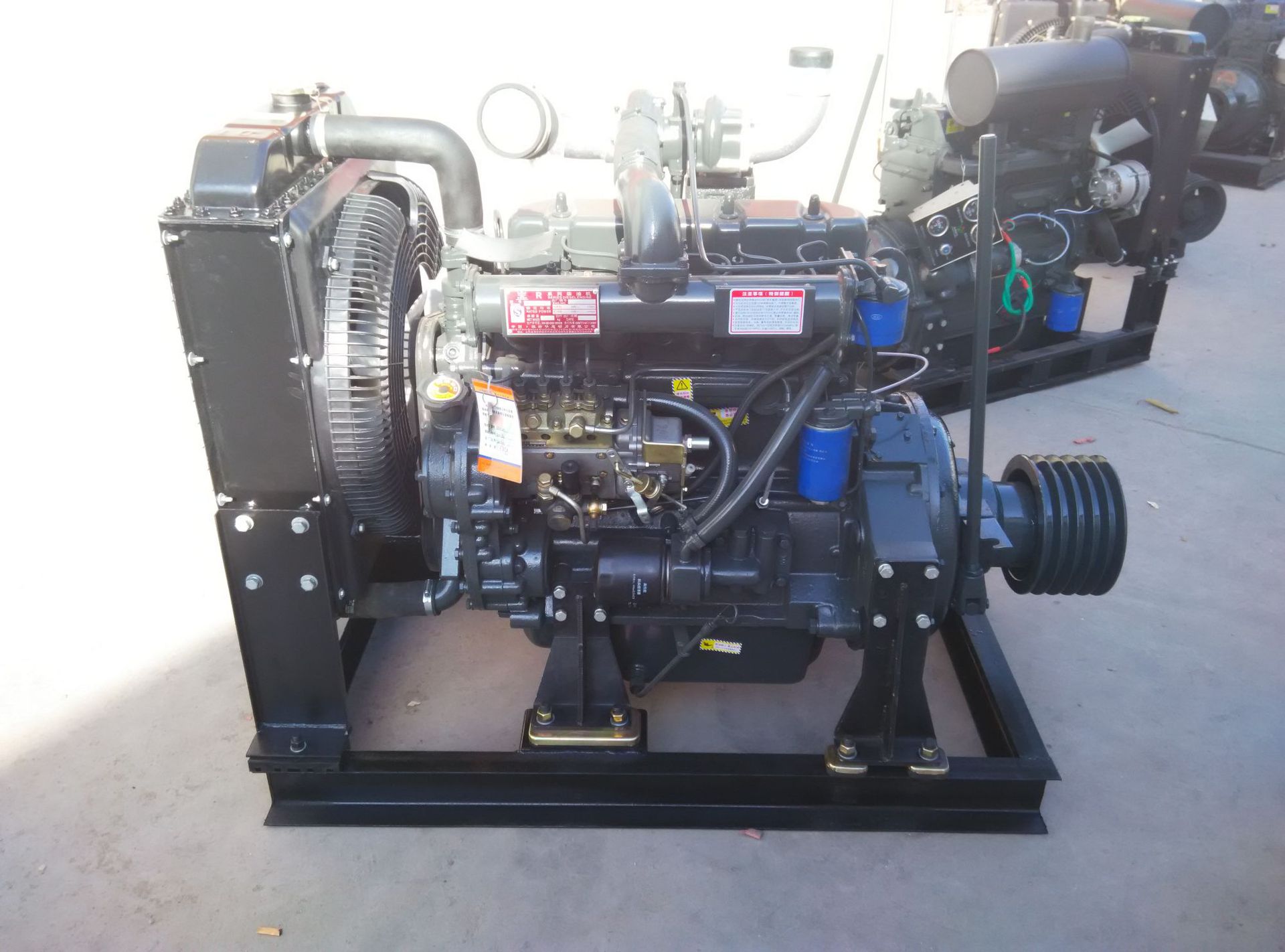 潍坊zh4102p柴油机 粉碎机专用4102,大孔水箱粉碎机用柴油机