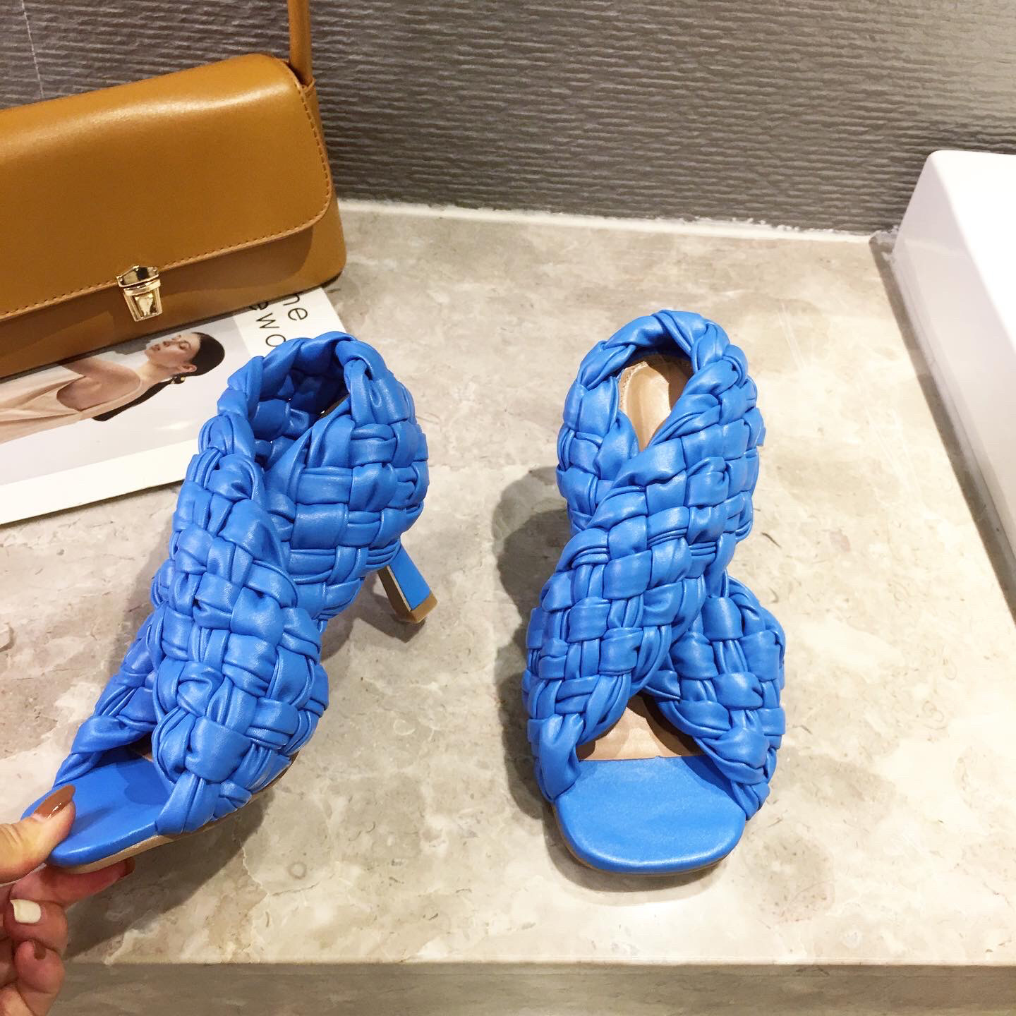 大码女鞋 bv编织网红新款时尚高跟鞋凉鞋女woman sandals现货