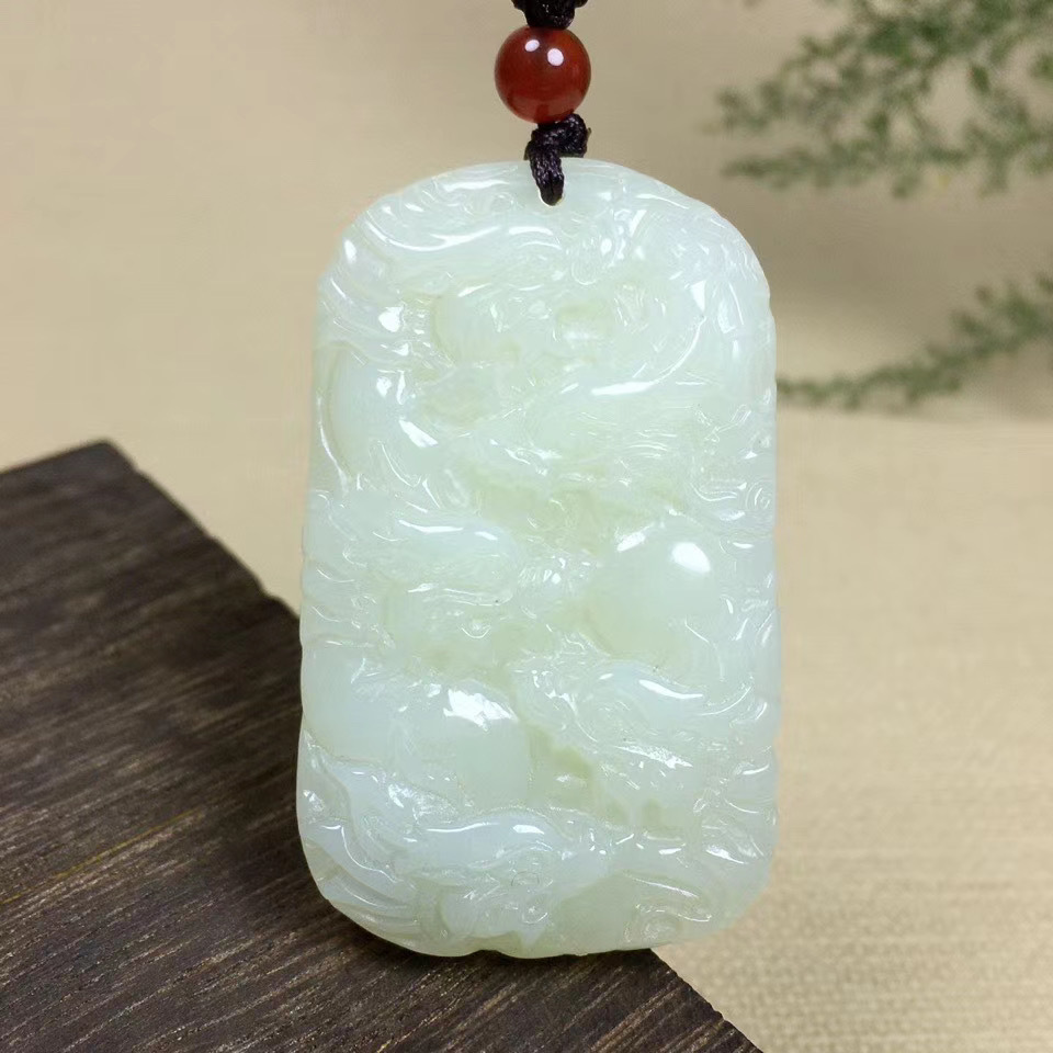 玉石新疆和田玉白玉龙牌吊坠 男女款九龙玉坠挂件批发 玉器工艺品