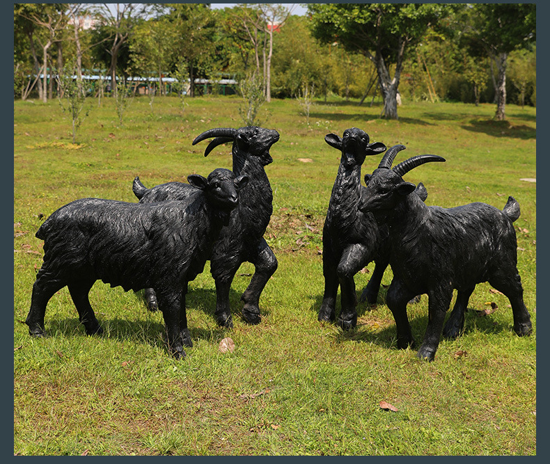 仿真黑山羊摆件户外玻璃钢动物雕塑园林景观花园庭院公园绿地装饰