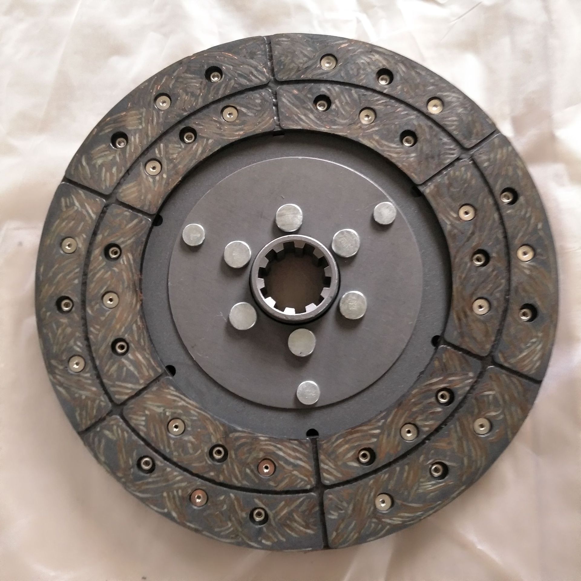 东风小霸王240压盘厂家直销批发离合器片等汽车配件