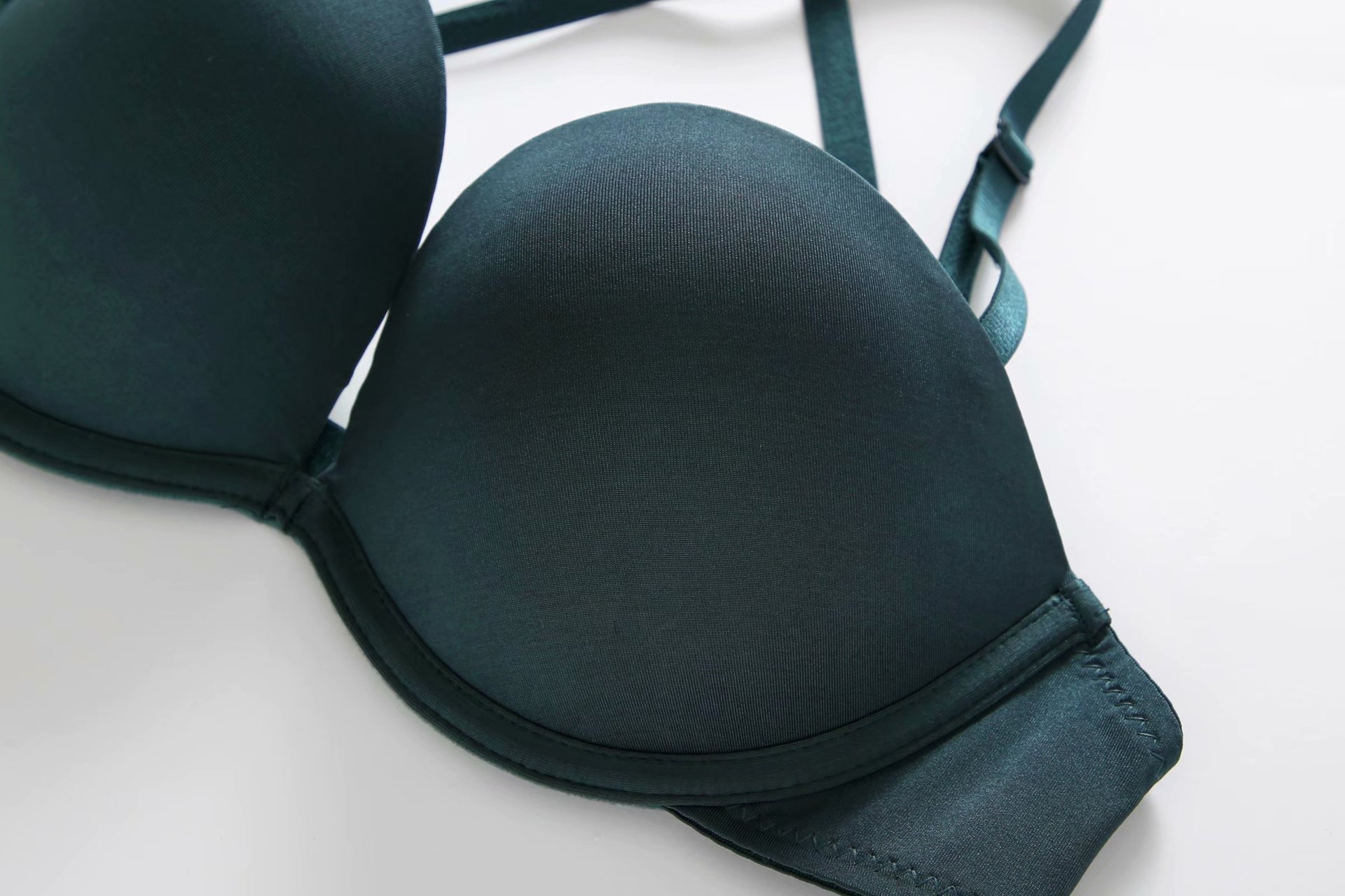 2020欧美新品2015性感光面美背内衣女 聚拢调整型一排款少女文胸