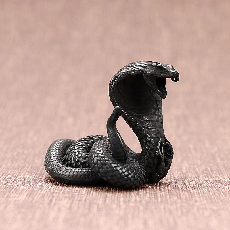 可爱创意复古怀旧动物桌面铸铜工艺品眼镜蛇造型摆件家居装饰礼品