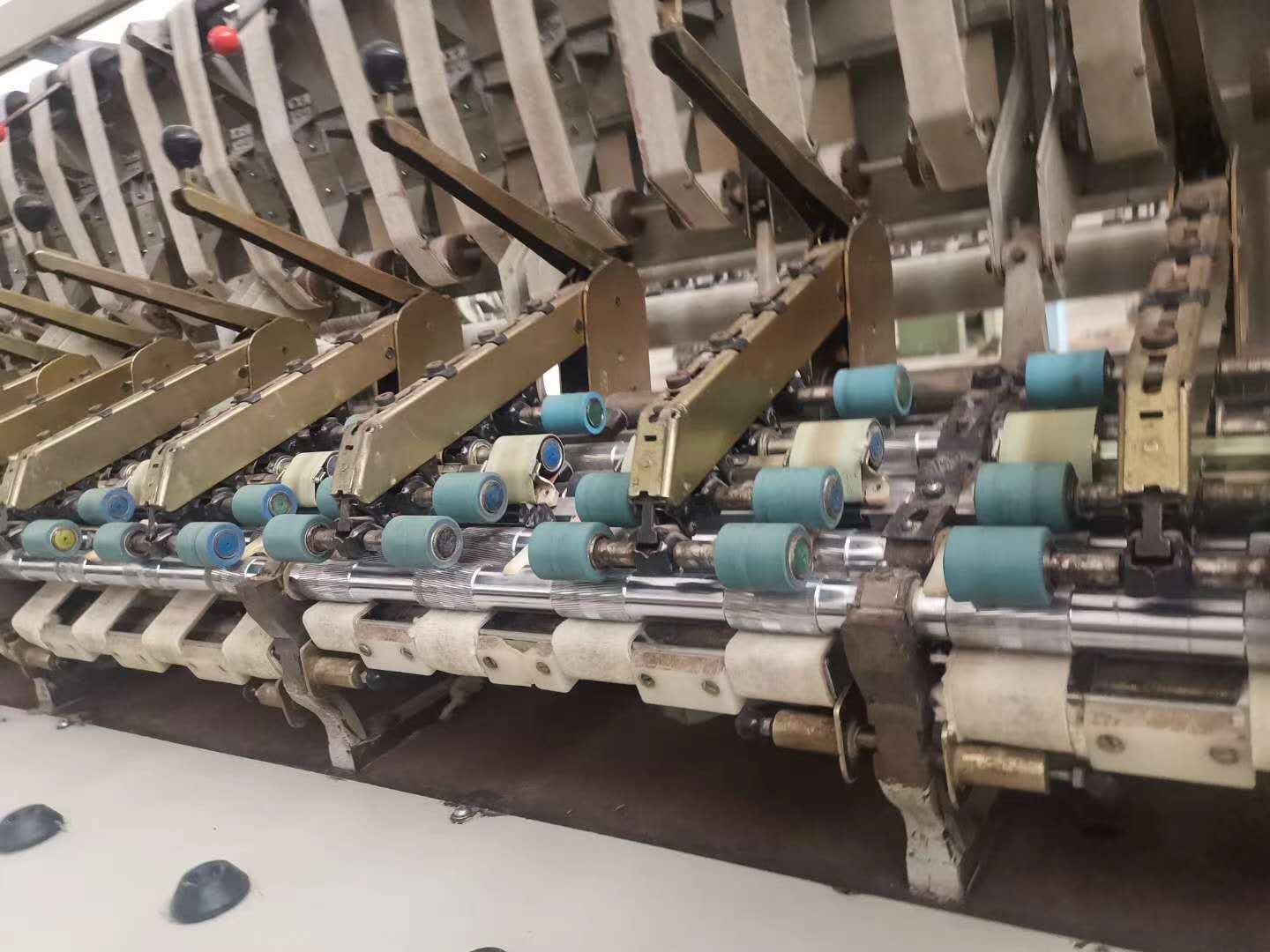 优惠出售纺纱设备天津宏大tjfa458a粗纱机2台,457a2台,活车刚停