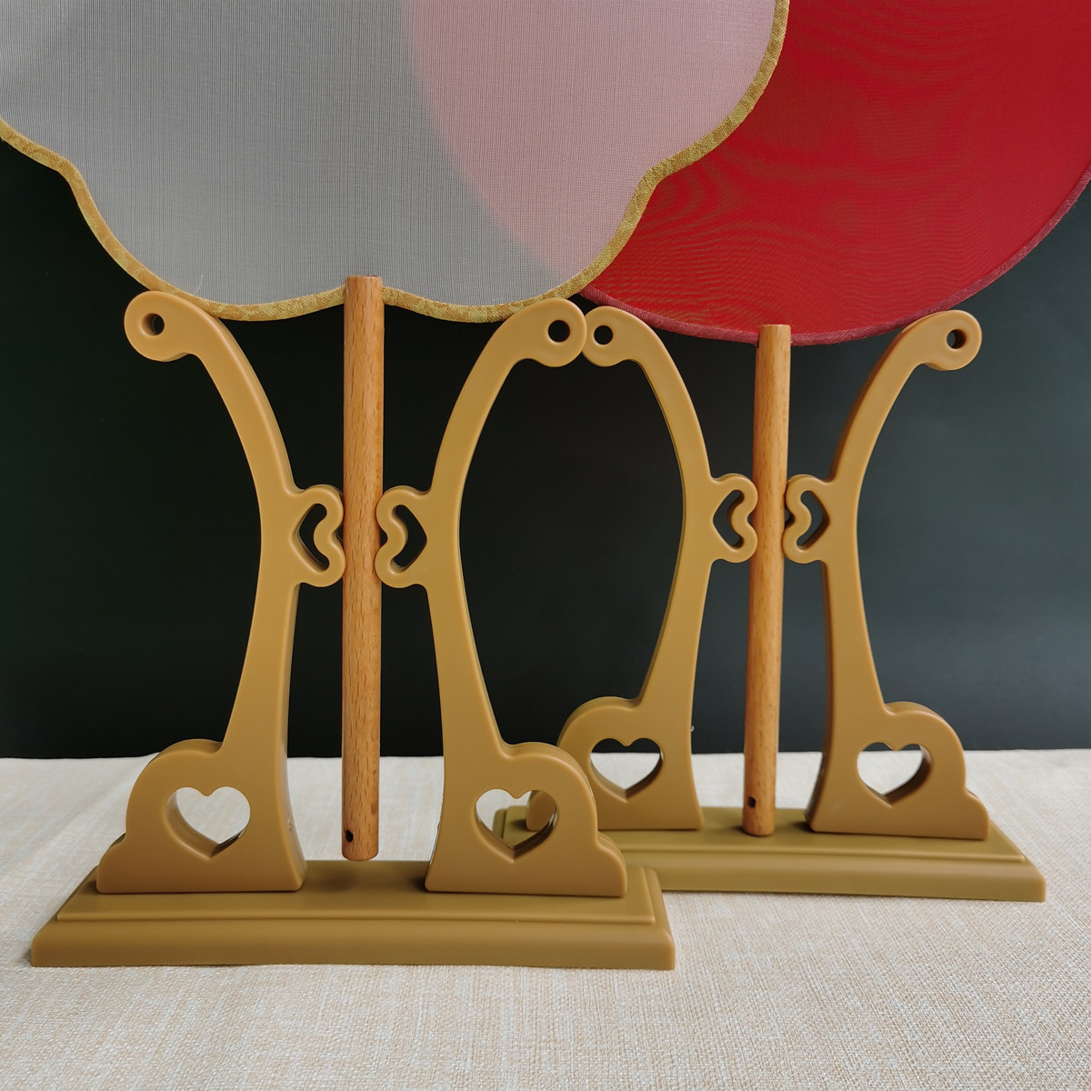 团扇架扇子底座支架扇架塑料宫扇托新娘婚礼扇展示架支架摆件树脂