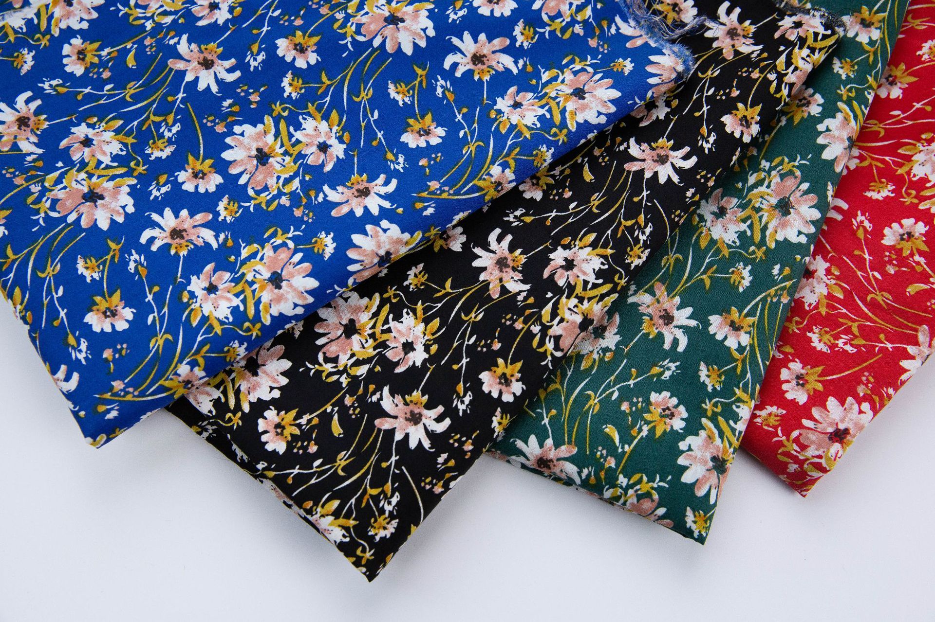 60支棉府绸印花面料新款春夏田园风小碎花女装连衣裙吊带裙布料