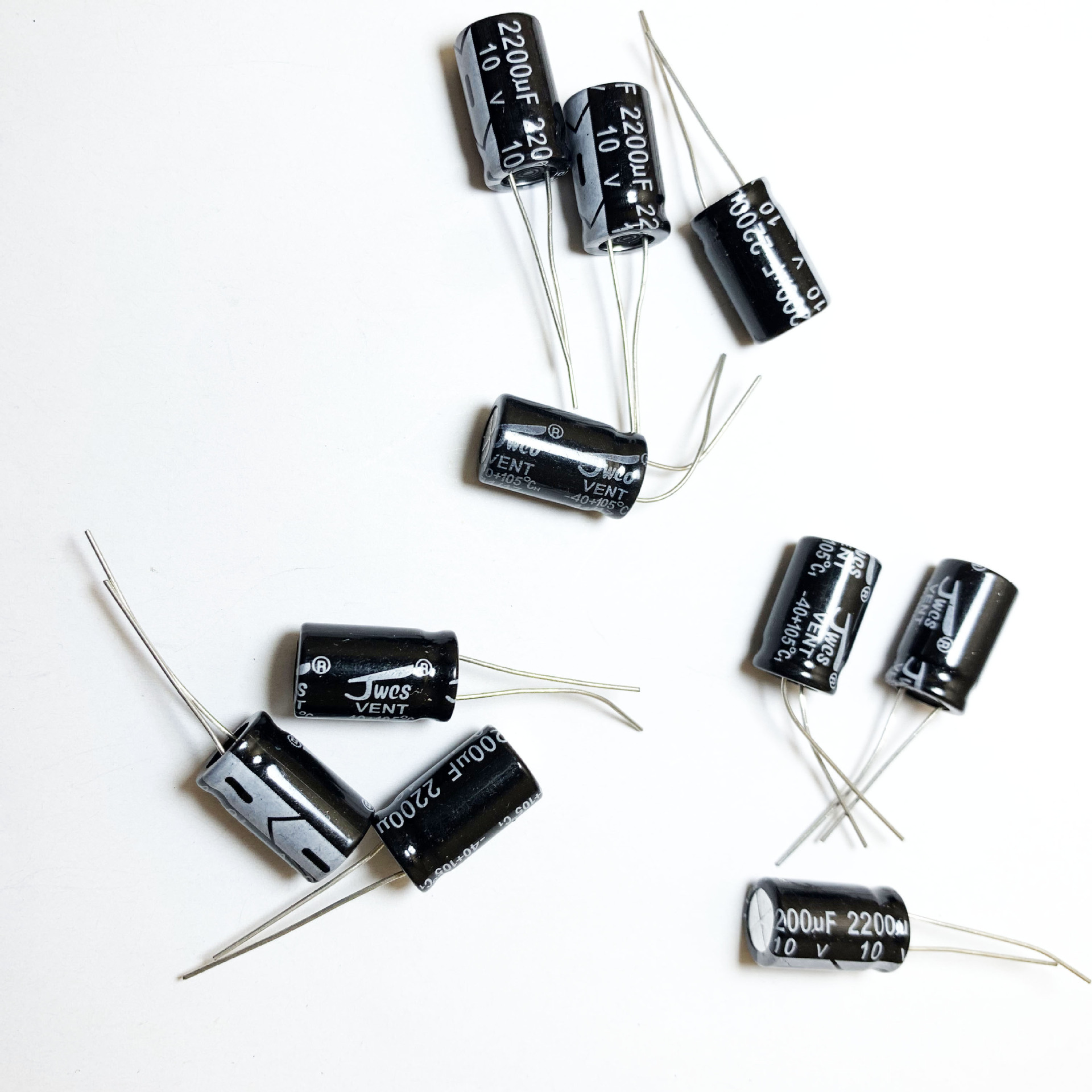 jwco优质直插铝电解电容2200uf 10v厂家供应电容器p=5mm脚距