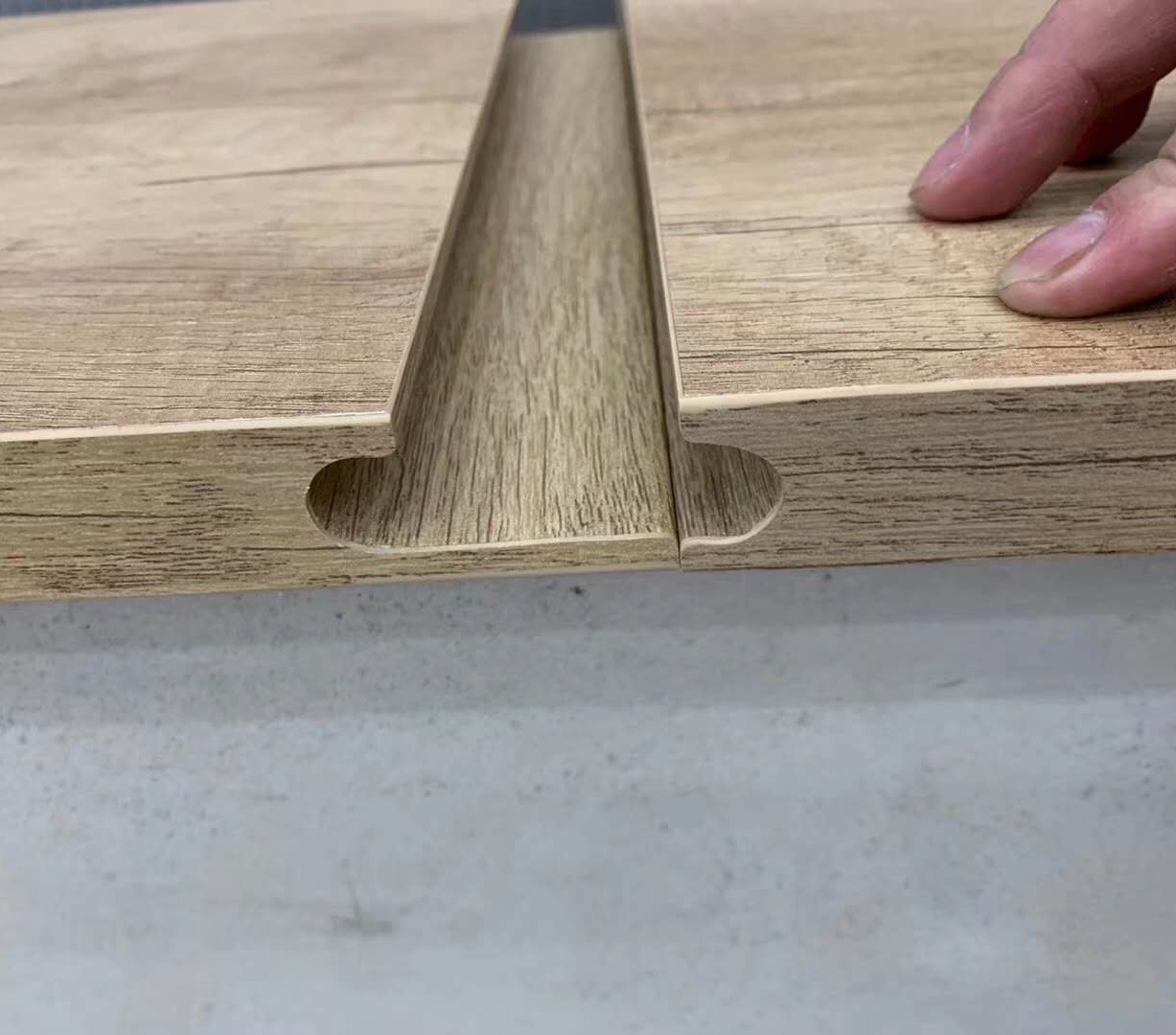 穆拉诺志华一体成型j型和u型免拉手肤哑板/爱格板橱柜门板