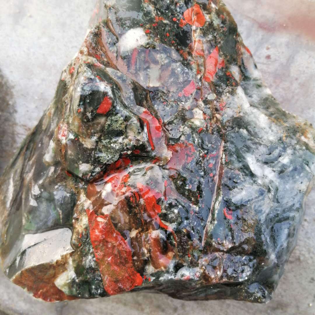 批发天然非洲血石原石 原矿物标本 大块原石 各种饰品摆件雕刻料