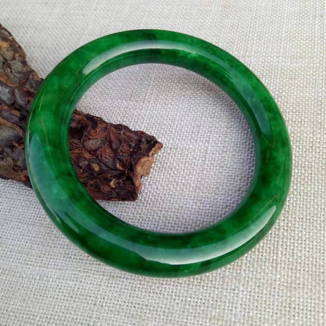 厂价供应玉器翡翠手镯干青铁龙生翡翠手镯干青翡翠玉镯批发