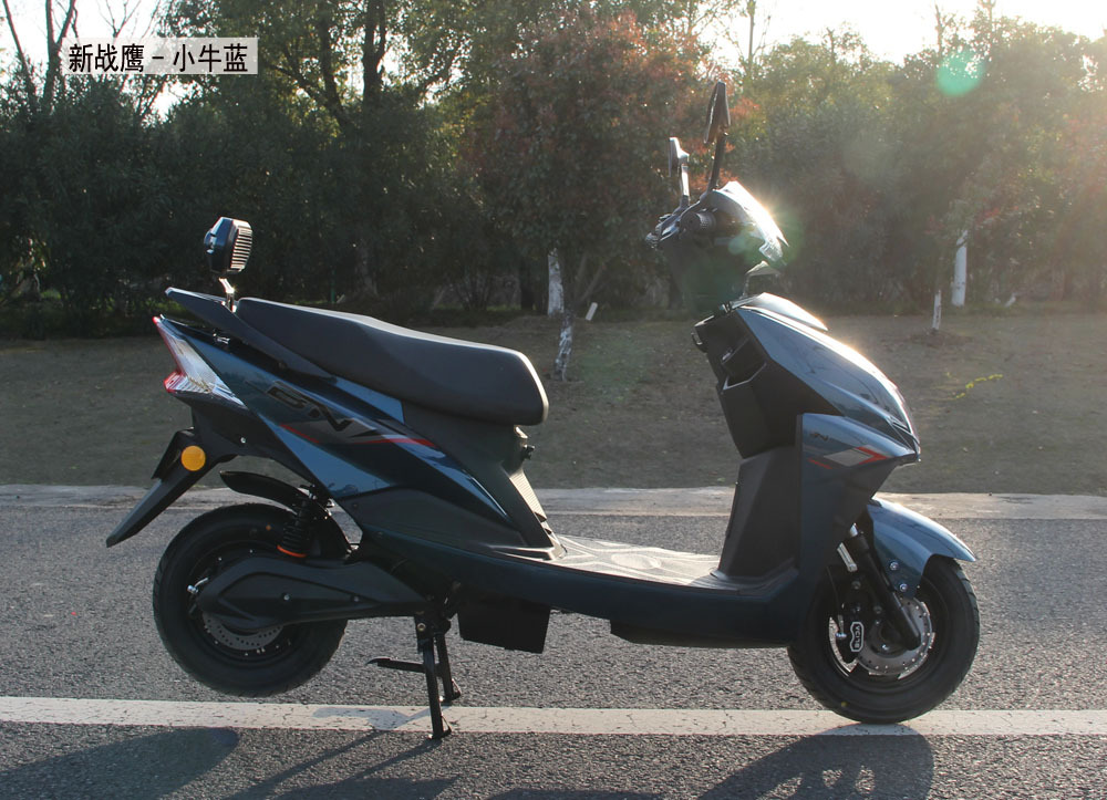 出口新战鹰电动摩托车60v72v成人电动车生产厂家