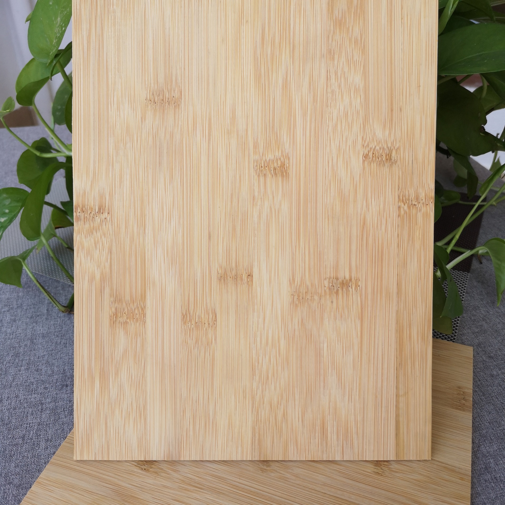 专业生产碳烤色平压竹板 咖啡色有节的竹子薄板材 滑板竹片可定做