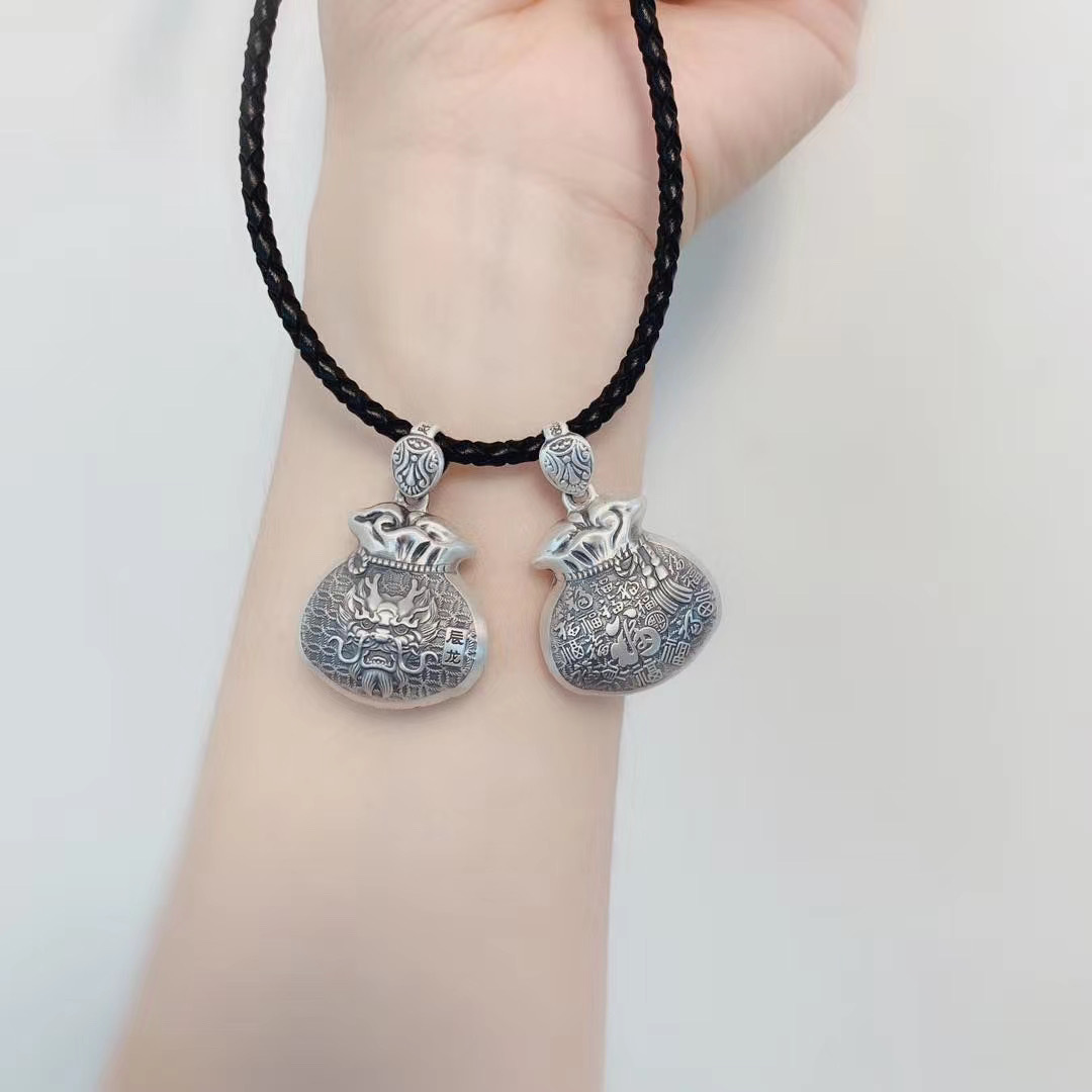 999纯银钱袋十二生肖福袋吊坠足银复古儿童项坠百福毛衣坠挂件