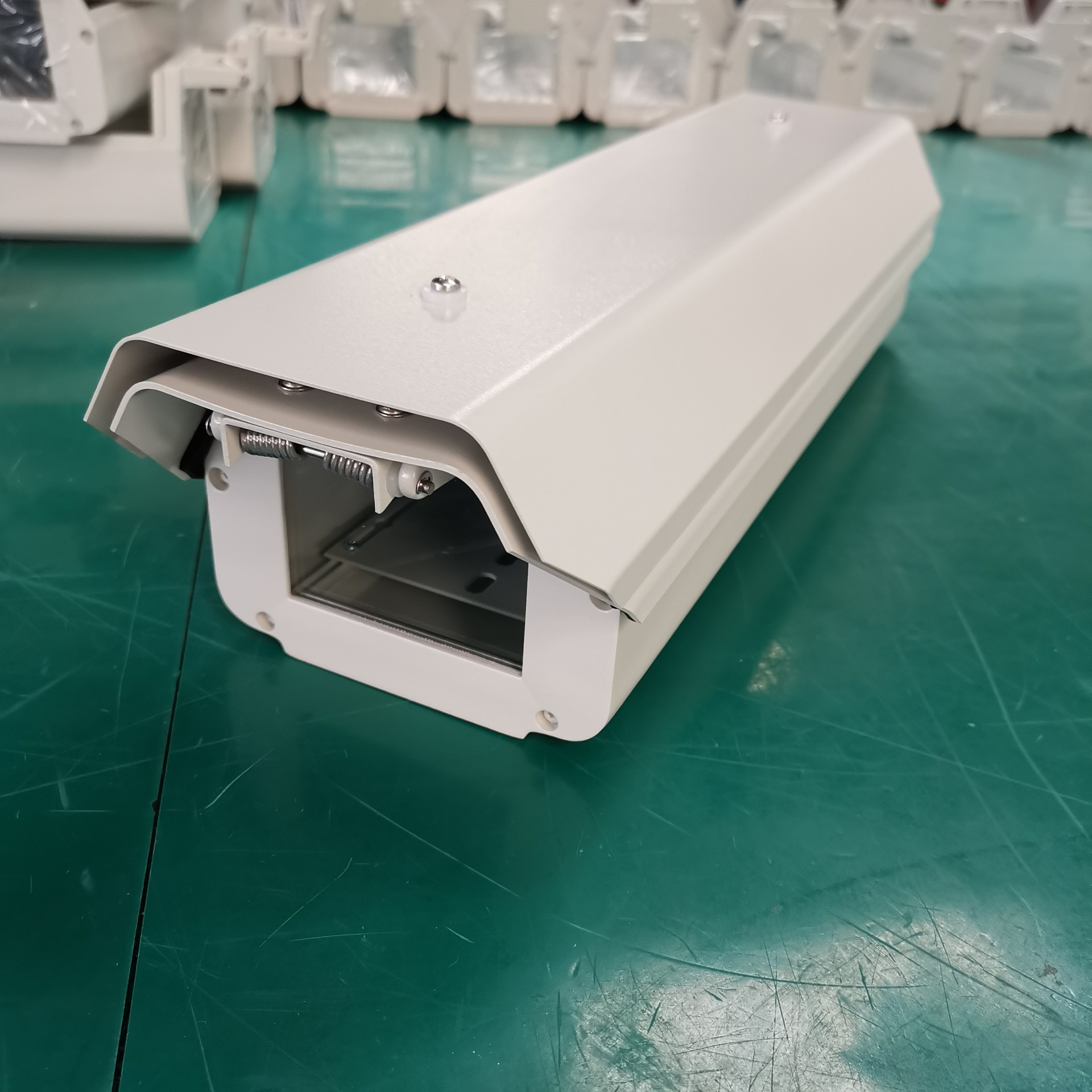 h45系列加恒温加雨刷摄像机防护罩枪机护罩可选配支架室外ip66