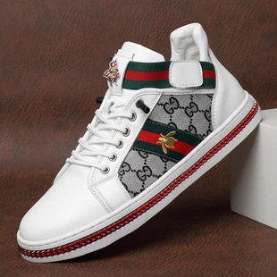 欧洲站小蜜蜂时尚情侣鞋2020四季低帮休闲小白鞋韩版潮流情侣板鞋