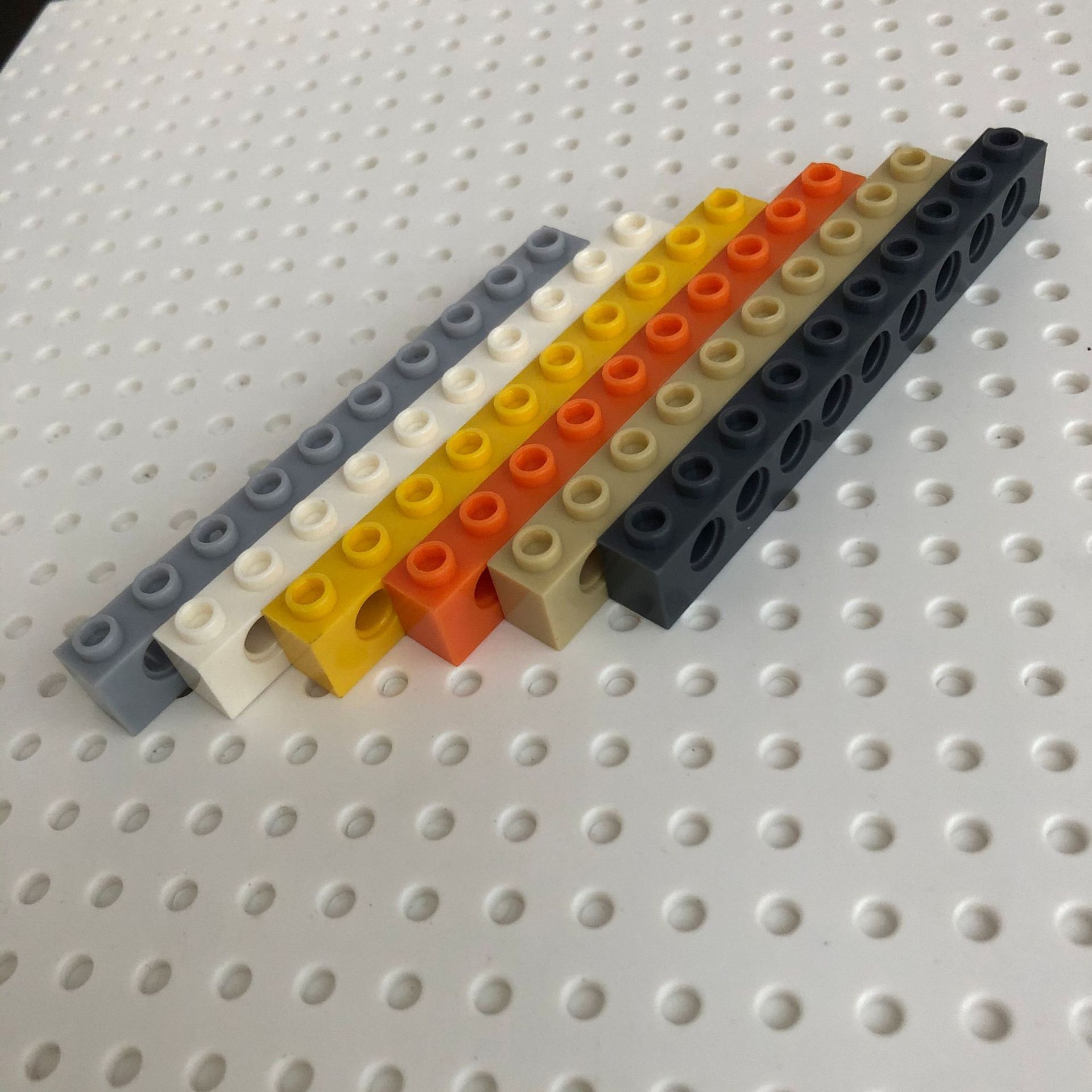 兼容乐高2730国产科技积木零配散件1x10横梁9孔高砖凸点砖-阿里巴巴