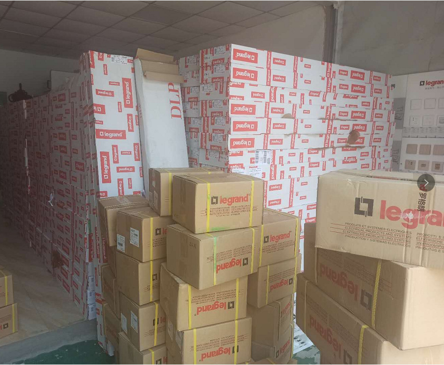 罗格朗105*50铝合金线槽 配件 平角:011243