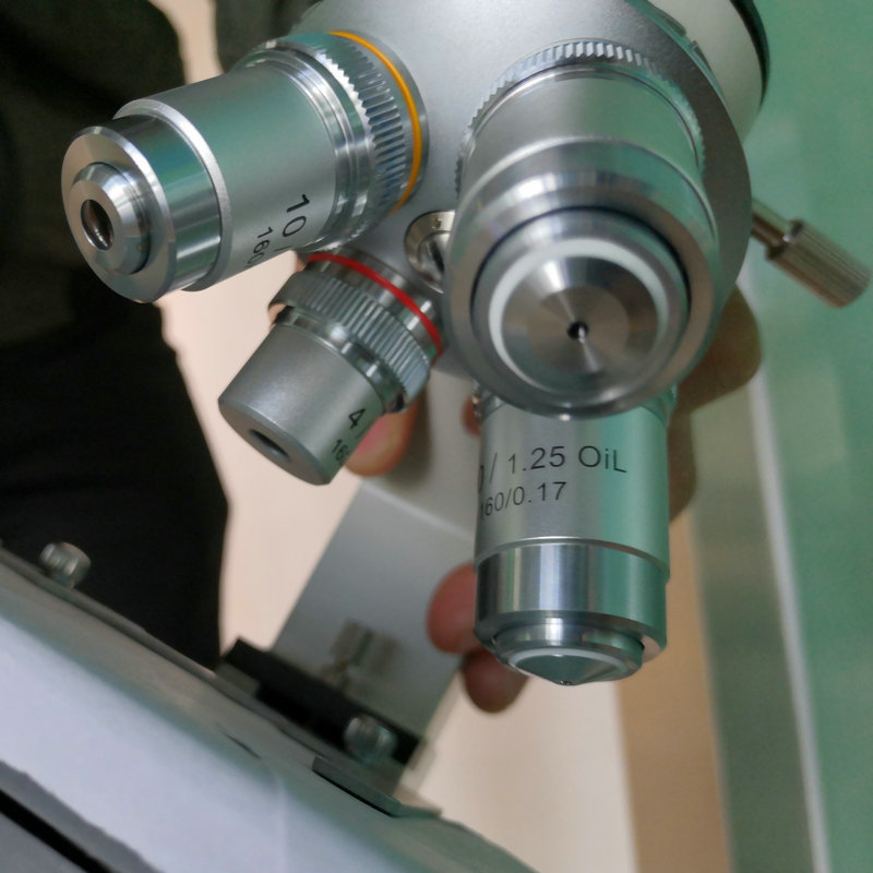 yjsx211-ccd生物显微镜 摄像三目头四孔转换器na 1.25阿贝聚光镜