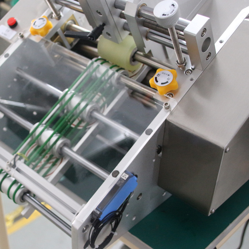 说明书纸张点数机 a4纸张卡片发卡机 自动智能分页配页投料机定制