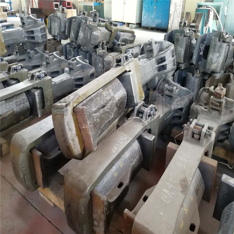 13号车钩相对移动量小 13号车钩体积小重量轻 使用方便 13号车钩