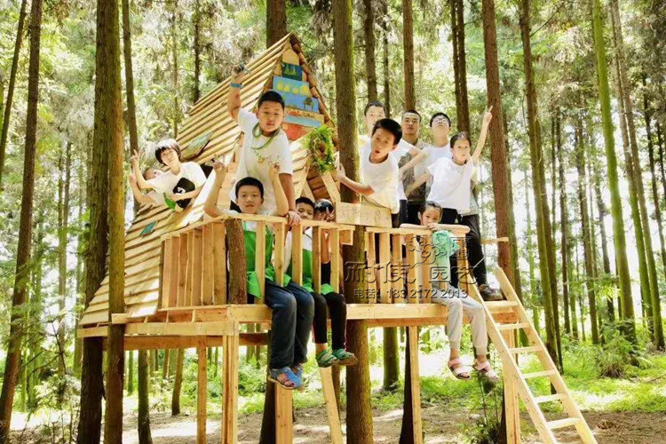 防腐木幼儿园小木屋户外组装木房子儿童游乐园小木屋风车屋木房子