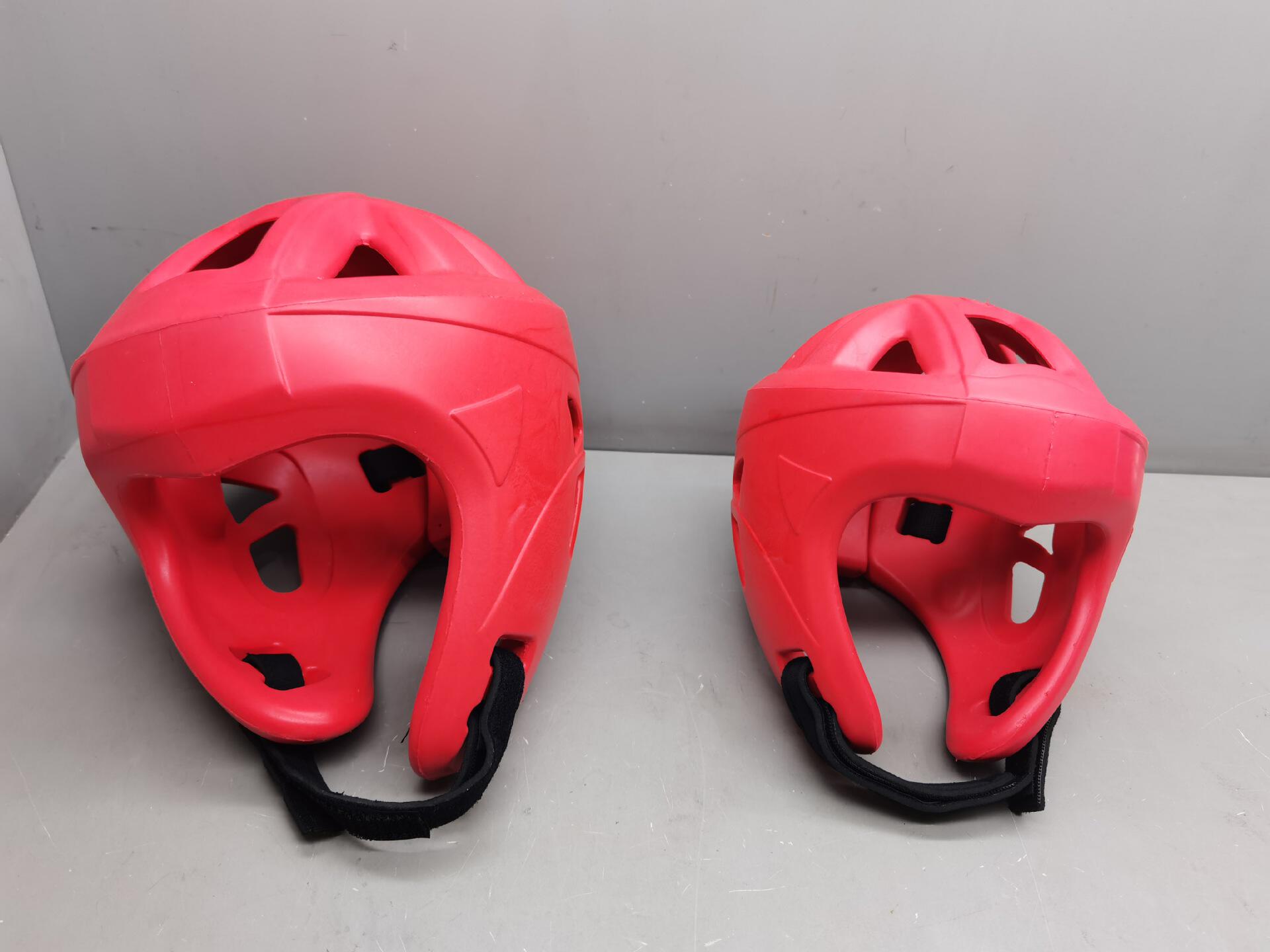 跆拳道护头头盔蓝色红色黑色s/m/l三个尺寸