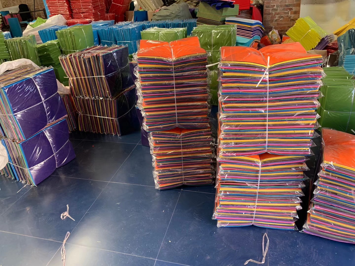 厂家销售 无纺布 彩色毛毡布 diy手工无纺布 印花无纺布 台球桌布