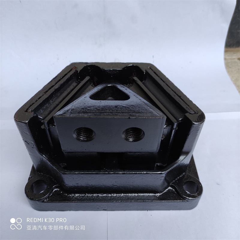 批发汽车配件适配陕汽德龙发动机左支架/悬置/机脚dz95259590087