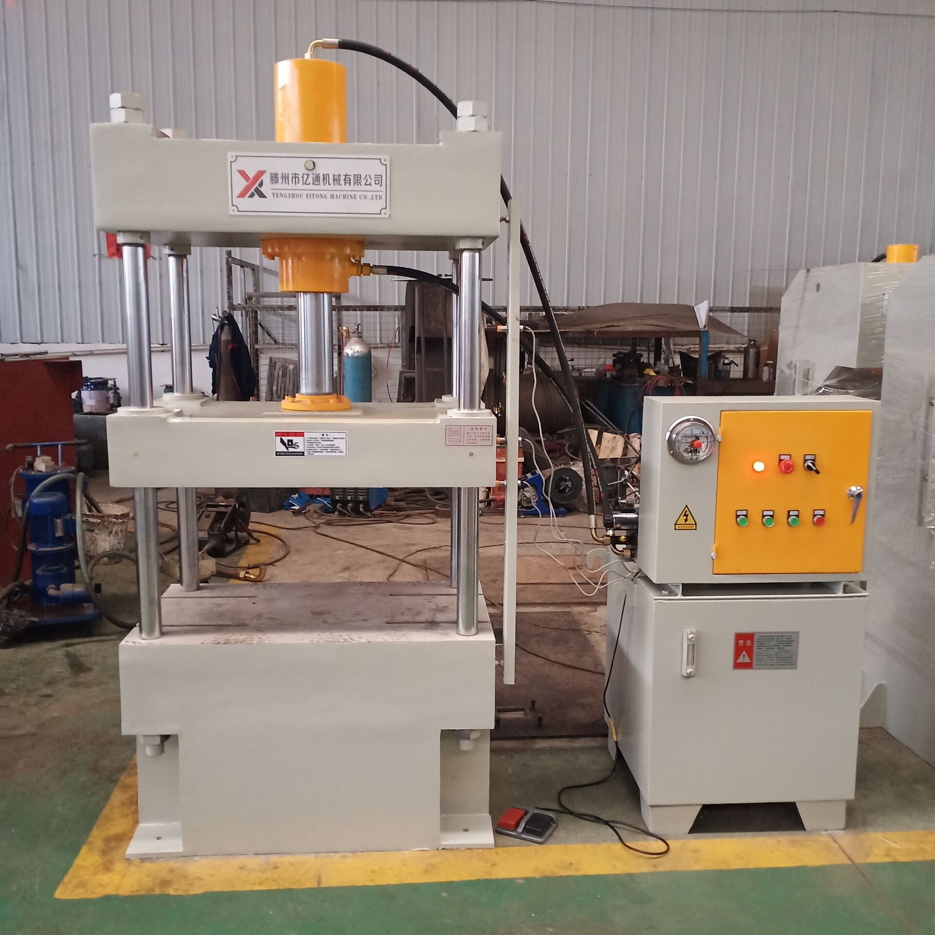 eva拼图三合板裁切四柱液压机木头裁切50吨液压机50t四柱液压机