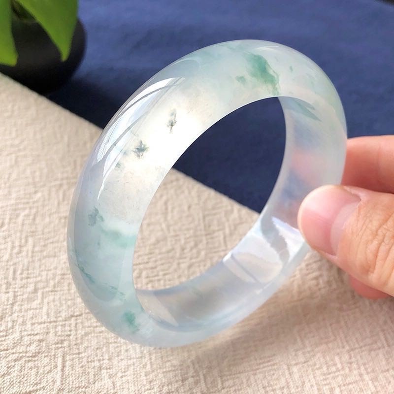 特价天然玉石器翡翠色飘花玉镯子冰种浅色阳绿手镯手环少女妈妈款