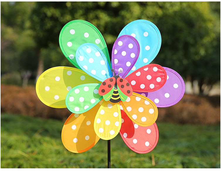 八彩风车彩虹布大风车幼儿园楼盘景区布景活动道具户外装饰小玩具