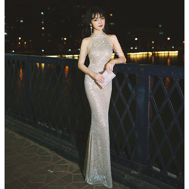 银色鱼尾晚礼服女2020新款宴会气质亮片性感连衣裙秋冬季年会长款