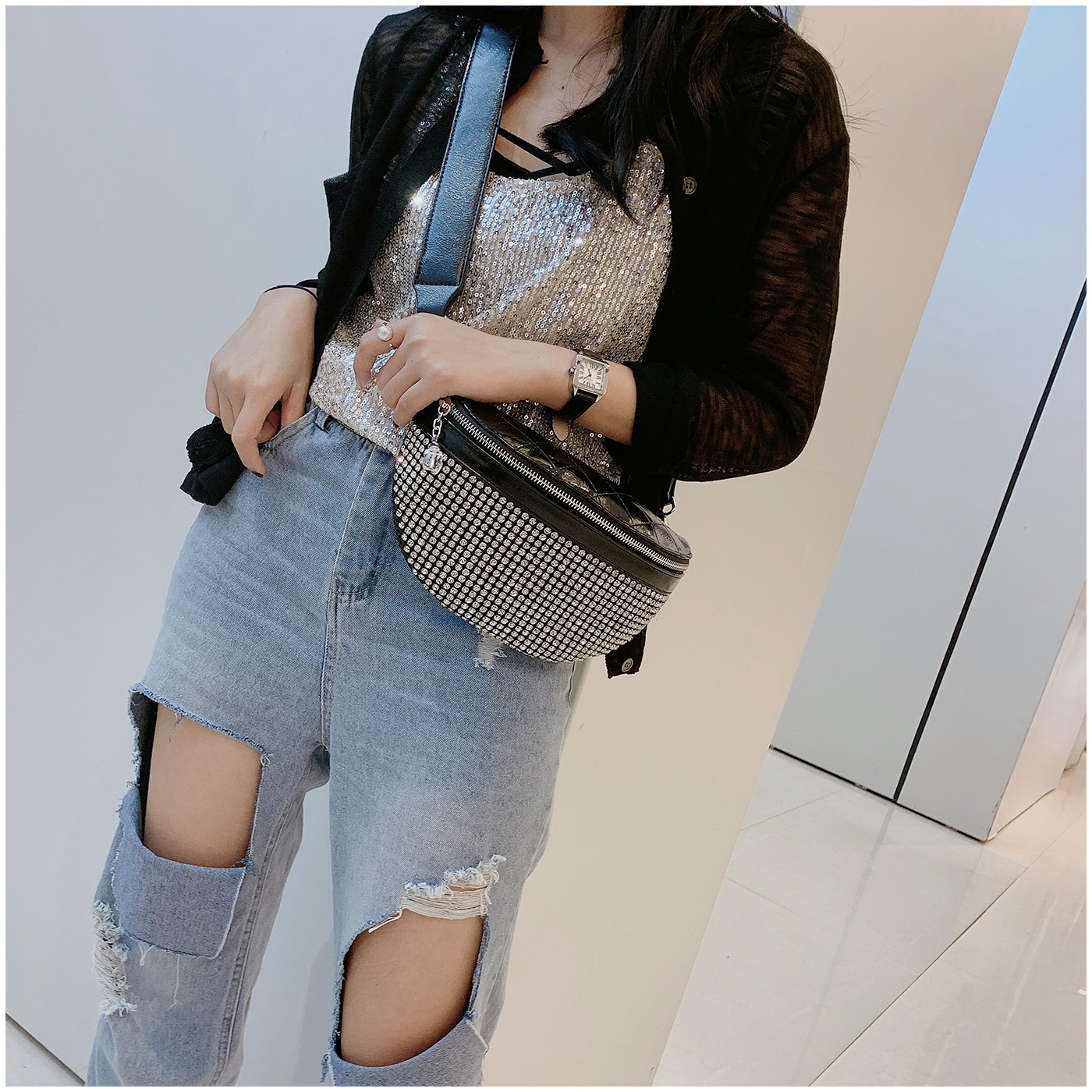 斜挎胸包女潮ins个性街头质感包包洋气镶钻石时尚女包2020新款