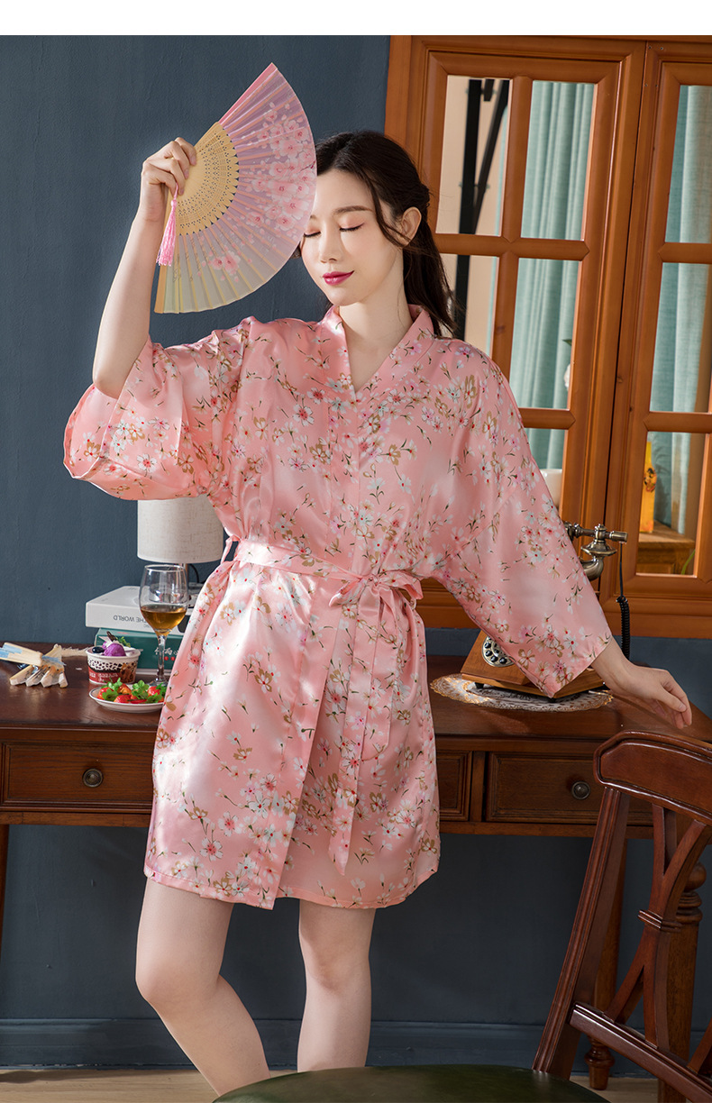 女士睡袍仿真丝色丁和服袍夏季新品小碎花薄款开衫袍短款性感浴袍