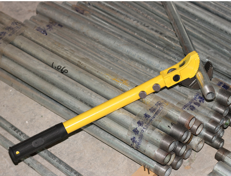 亿新批发钢筋管钳水管五金专修多功能扳手中式手动扳手快速管子钳