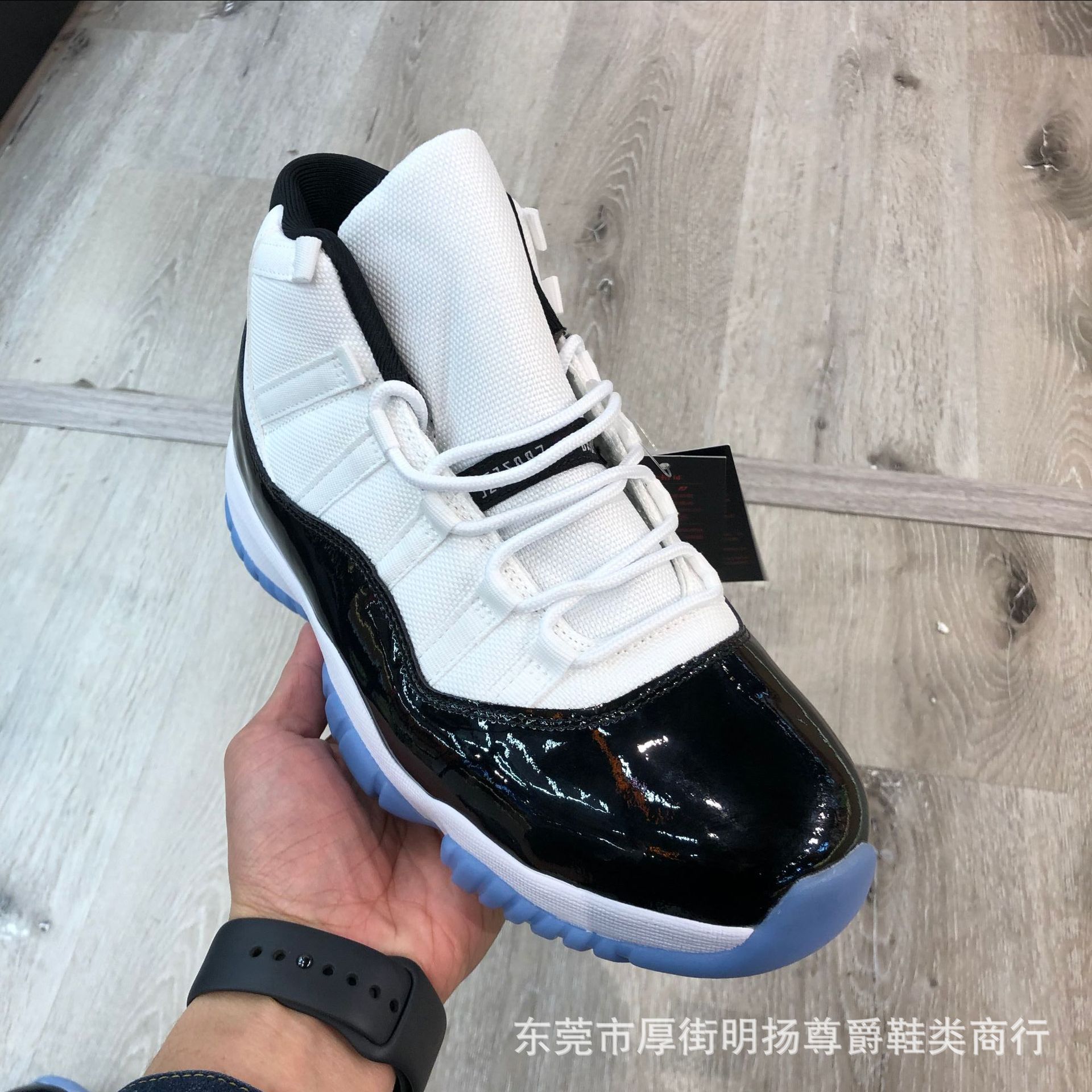 东莞原厂真标真碳aj11黑白 乔11原漆皮碳板 实战篮球鞋内置全掌垫