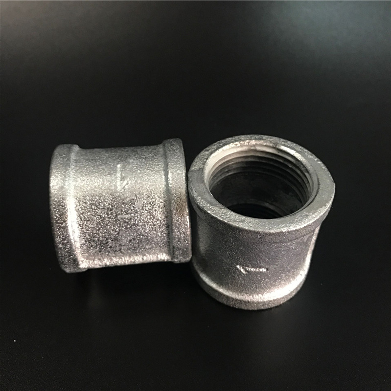 镀锌内丝直接管古束节管箍直通玛钢管件燃气管件水管接头晾衣架