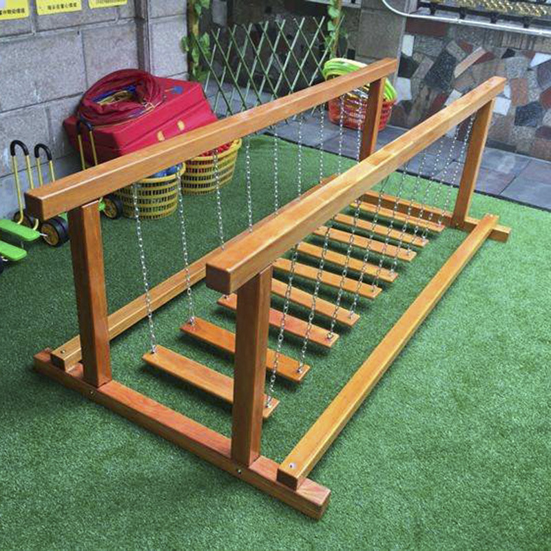 户外木质攀登架拓展幼儿园木制攀爬架公园小区荡桥平衡木钻洞定制